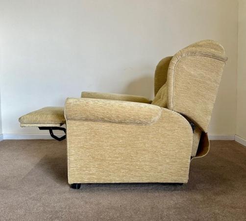 Image 12 of LUXURY ELECTRIC RISER RECLINER STRAW CHAIR MASSAGE DELIVERY