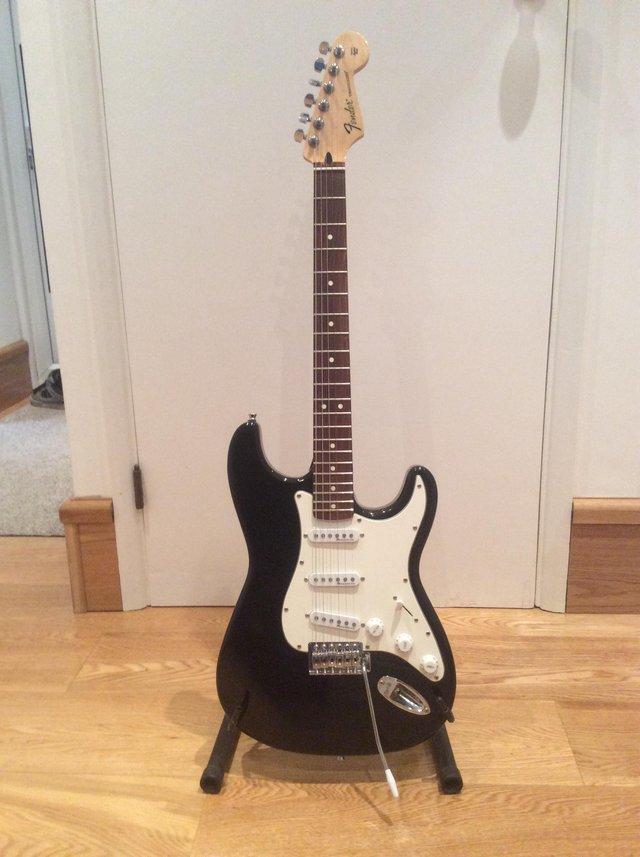 Preview of the first image of Fender Strat/black USA alder body & Mexican maple PF neck.