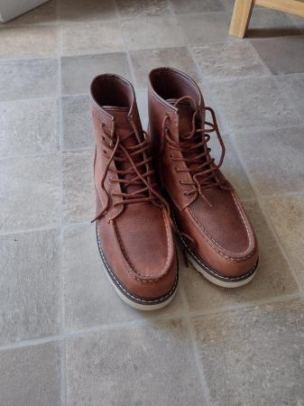 Image 3 of Mens boots size 11 never woren