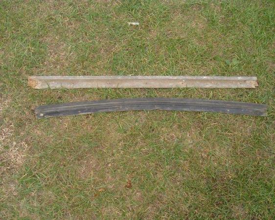 Image 1 of Genuine Land Rover ~ Rear Door Rubber Seal & Retainer Plate