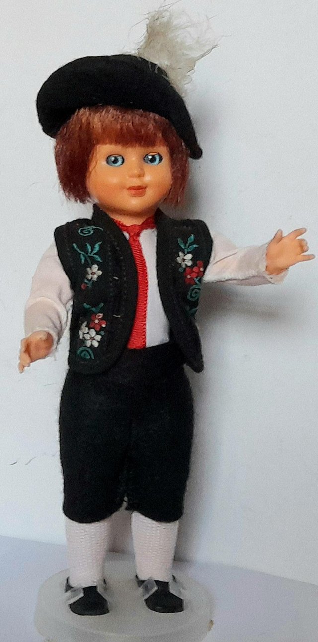 Preview of the first image of LIAM ** TYROLEAN BOY DOLL 18 cm tall VERY GOOD.