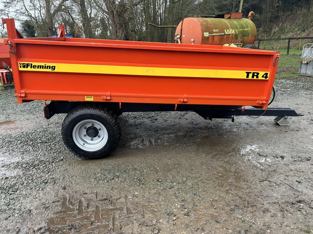 Preview of the first image of Fleming 4 ton tipping trailer.
