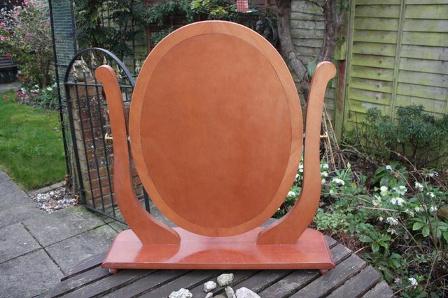 Image 2 of FREE Oval Bevelled Mirror On a Swivel Stand
