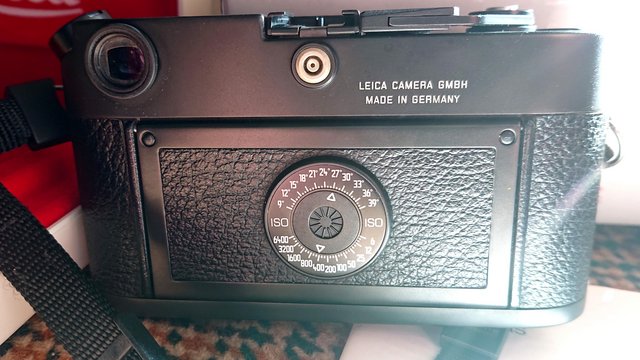 Image 7 of Leica M6 Black Rangefinder Camera Body
