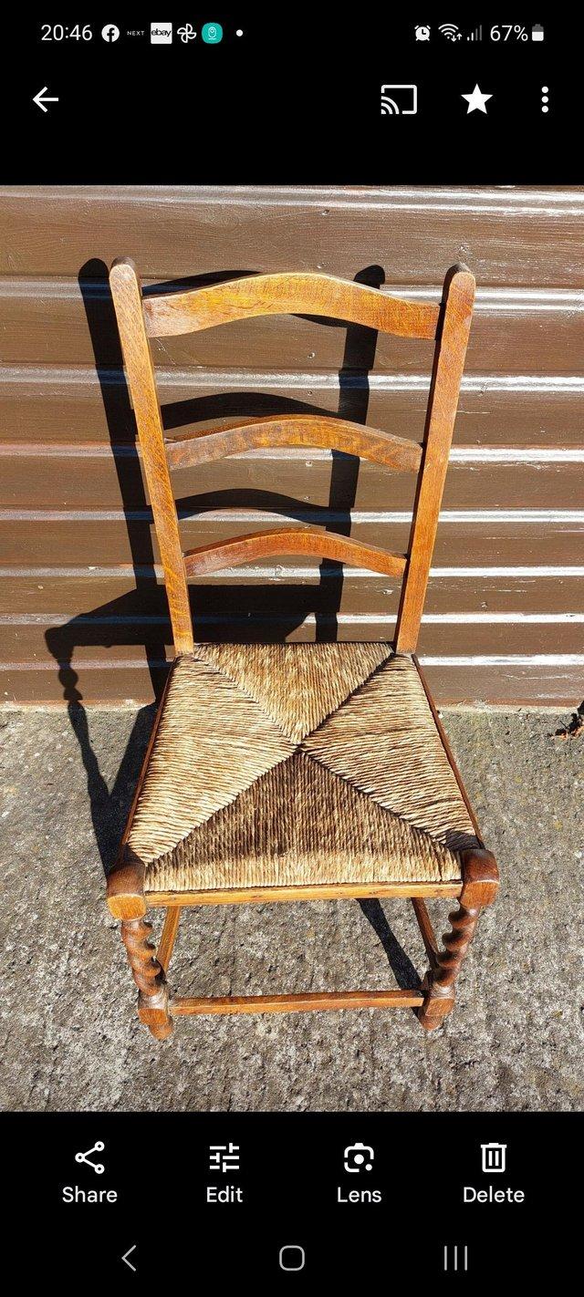 Preview of the first image of Vintage rush seated chair.
