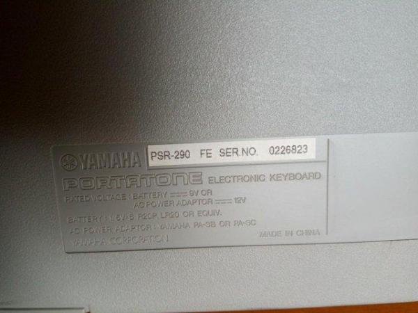 Image 7 of Yamaha PS290 Electronic Keyboard