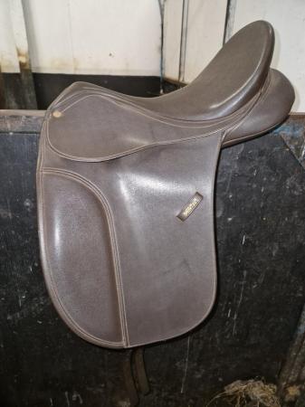 Image 2 of 16.5" Wintec 500 adjustable dressage saddle