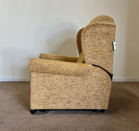 Image 12 of PETITE ELECTRIC RISER RECLINER GOLD CHAIR ~ CAN DELIVER