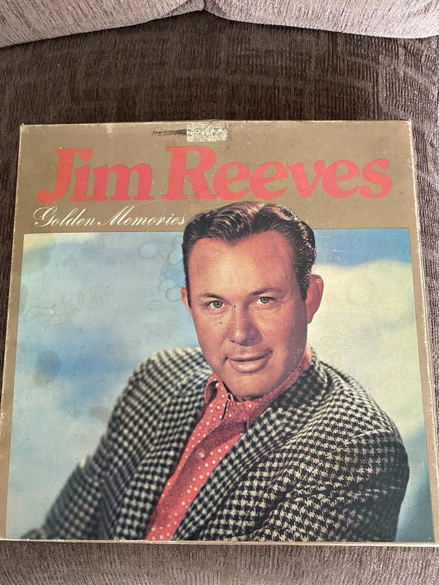 Preview of the first image of Jim Reeves vinyl record collection.