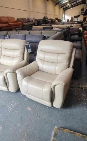 Image 3 of La-z-boy cream leather 3 seater sofa and 2 armchairs