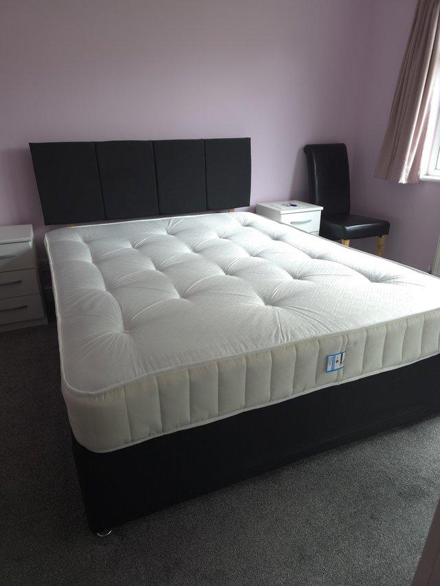 KING SIZE BED INCLUDING HEADBOARD IN EXCELLENT CONDITION — Furniture & Homeware in Southend-on-Sea