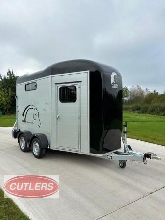 Image 4 of Cheval Liberte Touring Country XL Horse Trailer Tack Room BR
