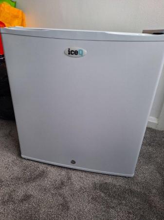 Image 3 of 41L IceQ Fridge with small freezer box