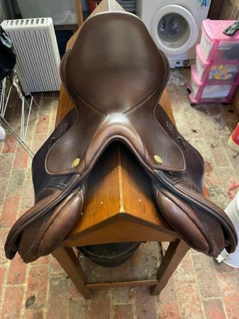 Image 2 of Fairfax classic jump saddle in brown