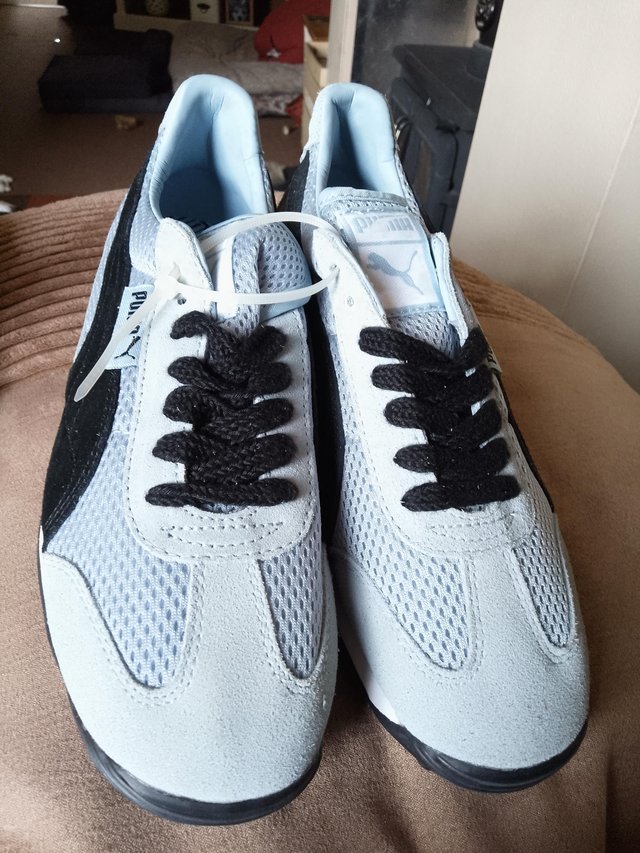 Preview of the first image of Brand New Puma Anjan Trainers size 5.