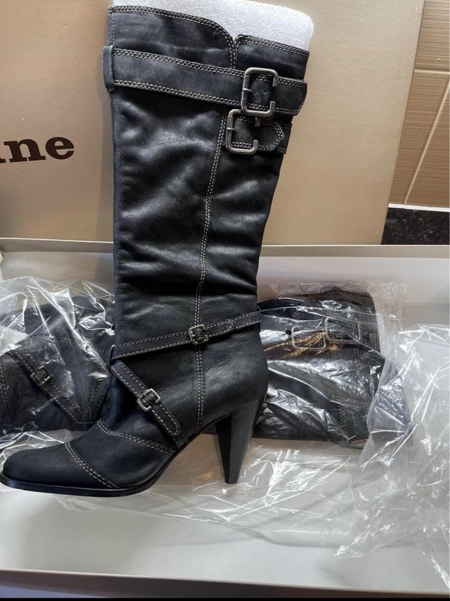 Preview of the first image of Ladies Dune Knee High Boots.