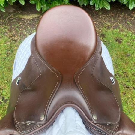 Image 7 of Bates 17 inch wide brown saddle