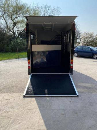 Image 11 of Cheval Liberte Maxi 3 With Tack Room Ramp/Barn Door & Spare
