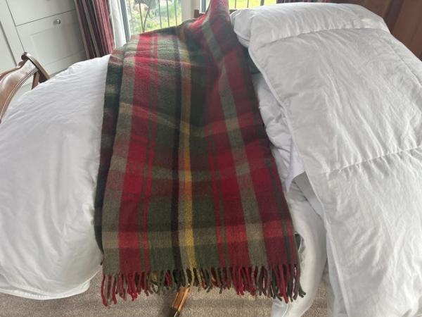 Image 1 of Single bedding - duvets & blanket