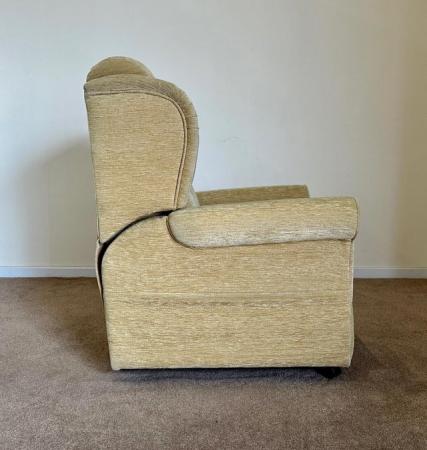 Image 9 of LUXURY ELECTRIC RISER RECLINER STRAW CHAIR MASSAGE DELIVERY