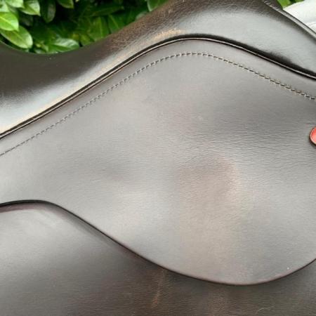 Image 18 of Kent and Masters 17.5 inch GP saddle
