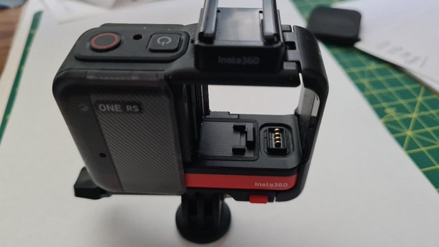 Image 3 of Insta One R/RS 4k module with frame and battery