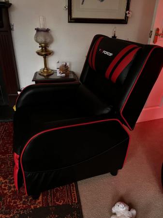 Image 2 of GT Force Reclining chair.