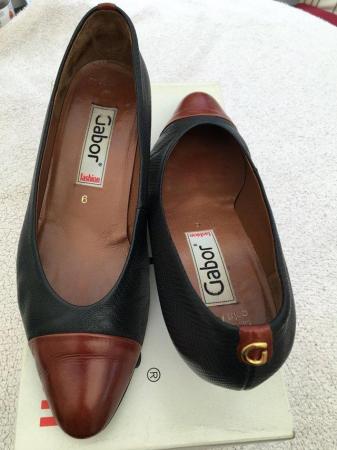 Image 1 of Gabor dark Navy/tan ladies court shoe size 6