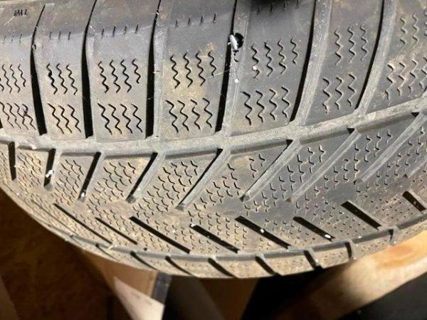 Image 4 of Winter tyres x 4. Vredstein Wintrac Xtreme S. 225/50xR17