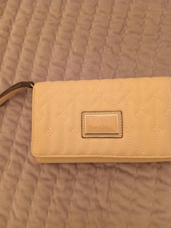 Image 2 of Genuine guess purse beige colour