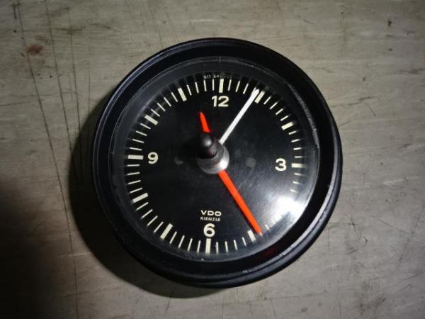 Image 2 of Clock for Porsche 911 models