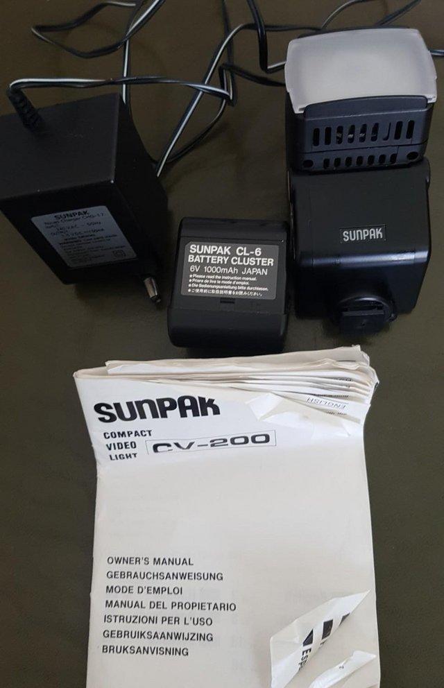 Preview of the first image of Sunpak Compact Cordless Video Light.