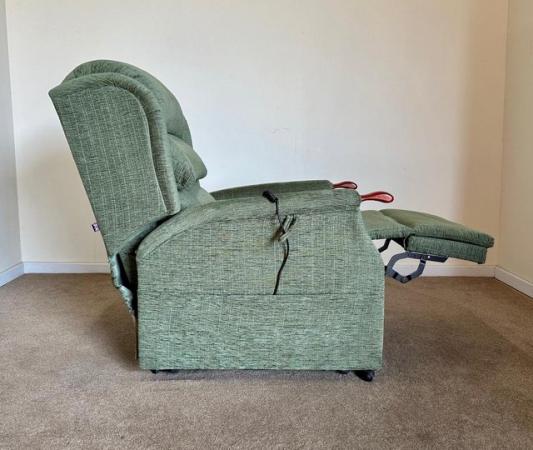 Image 16 of REPOSE LUXURY ELECTRIC RISER RECLINER GREEN CHAIR ~ DELIVERY