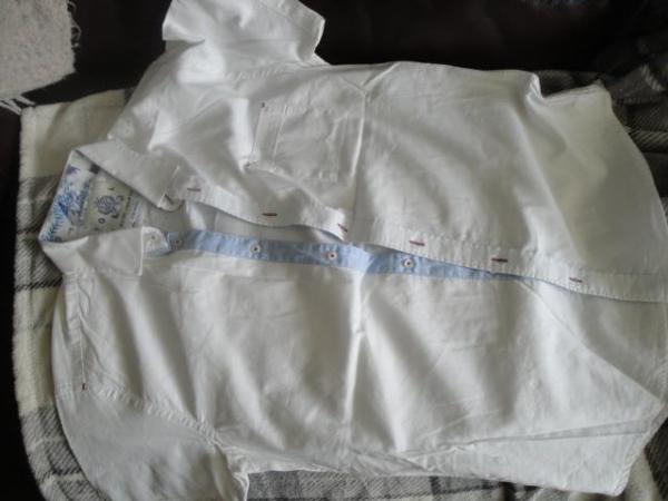 Image 2 of Short Sleeve White Shirt (C411)