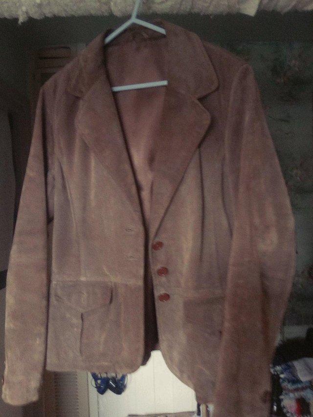 Preview of the first image of Lovely vintage suede brown jacket.