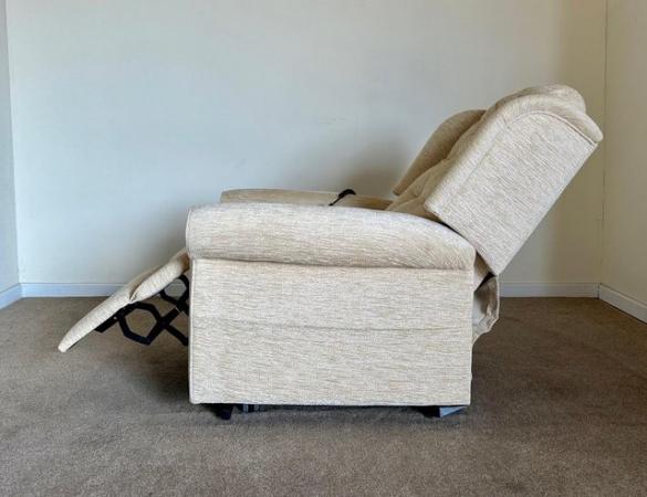 Image 13 of HSL ELECTRIC RISER RECLINER DUAL MOTOR CREAM CHAIR DELIVERY