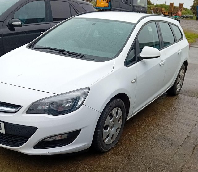 Preview of the first image of Vauxhall Astra Es cdti Ecoflex.
