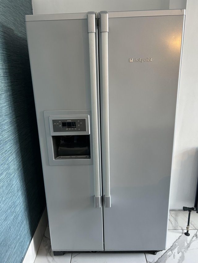 Preview of the first image of Hotpoint American fridge freezer.