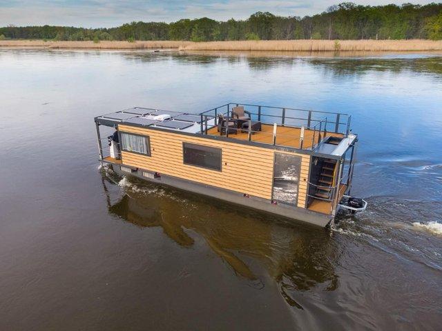 Preview of the first image of Houseboat Floating House 12 m x 3 m.