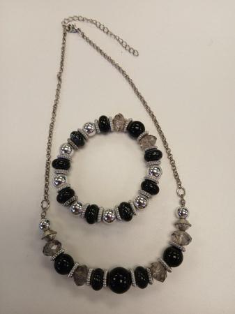 Image 1 of Necklace and bracelet set