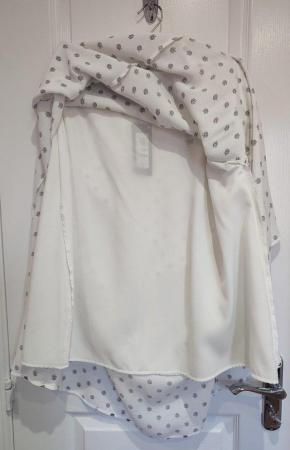 Image 11 of New with tags Marks and Spencer Soft White Skirt Size 12 Reg