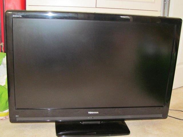 Preview of the first image of Toshiba Regza 37" LCD TV Excellent Condition.