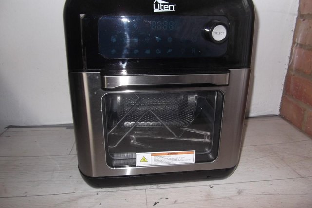 Image 1 of Large Smart  Air Fryer/Oven