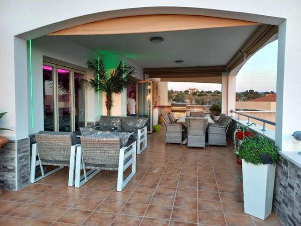 Image 5 of Stunning 3 bed Apt with pool & sea views in Paphos, Cyprus
