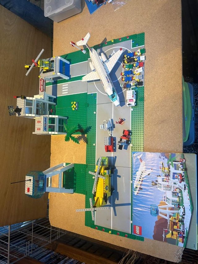 Preview of the first image of Lego Airport set 10159 complete.