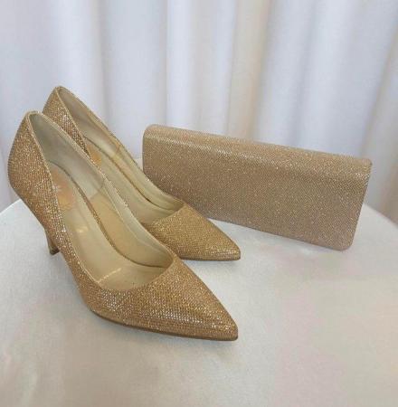Image 1 of Champagne glitter mesh court shoe S.6 / 39 New in box.