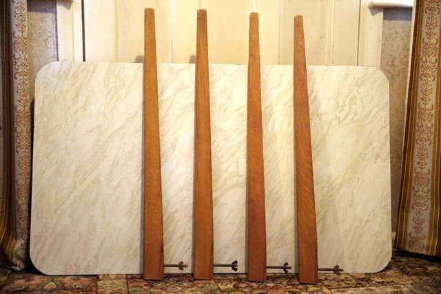 Image 3 of Kitchen Table, white, detachable wooden legs