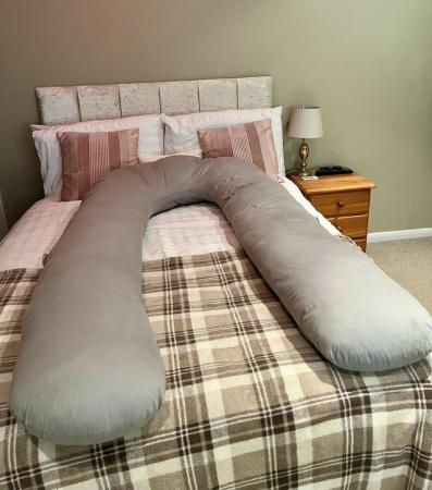 Image 3 of PREGNANCY SUPPORT PILLOW (extra long)