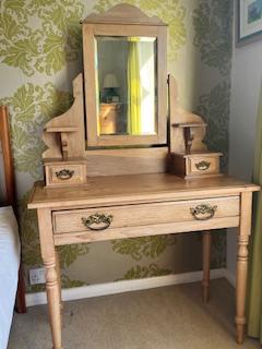 Preview of the first image of Victorian Dressing Table.