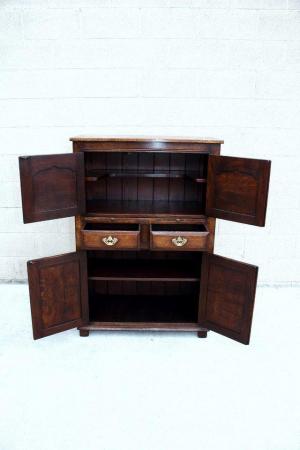 Image 69 of A TITCHMARSH AND GOODWIN DRINKS WINE CABINET CUPBOARD STAND
